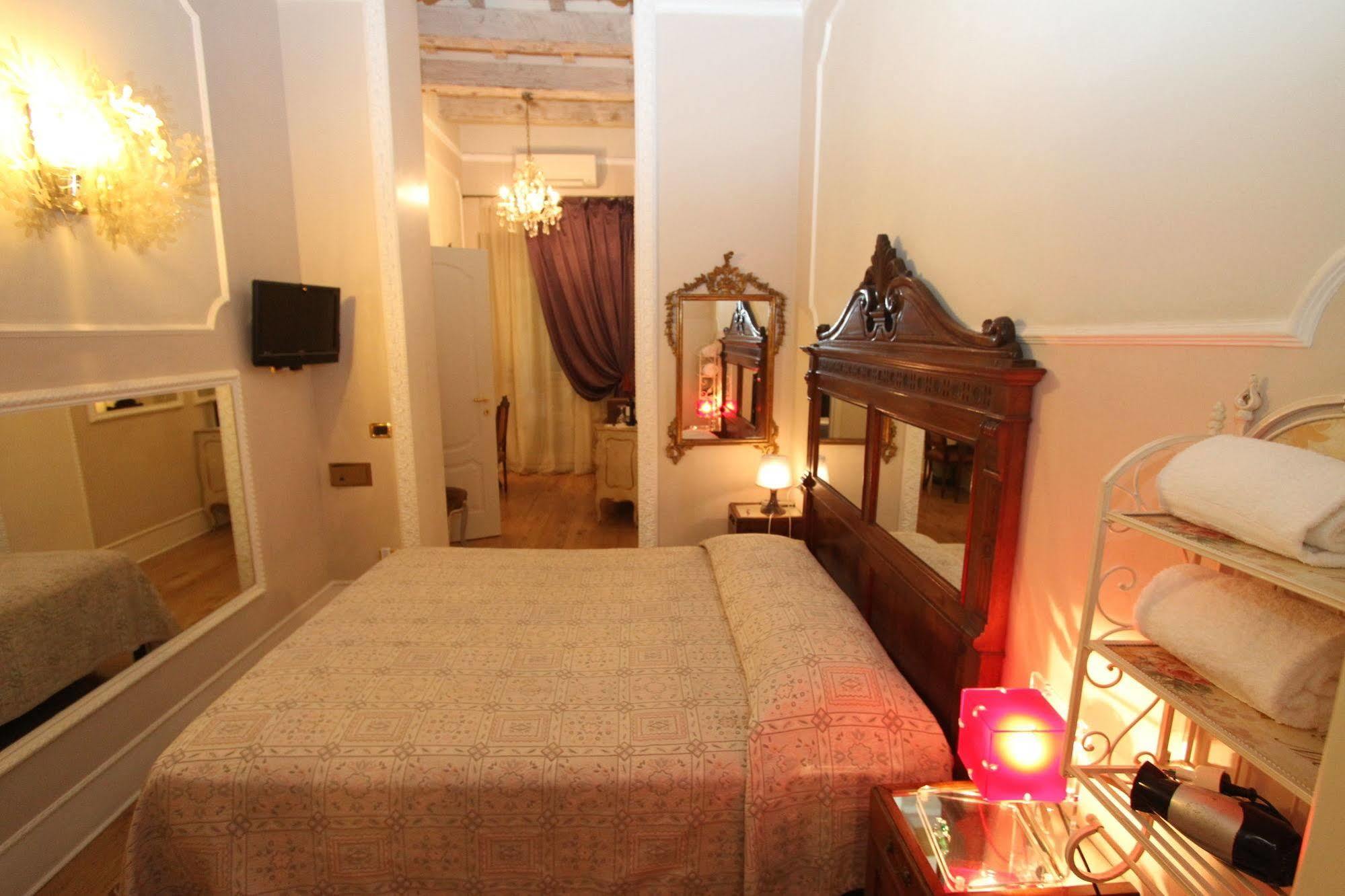B&B Mr. My Resort ฟลอเรนซ์ ภายนอก รูปภาพ